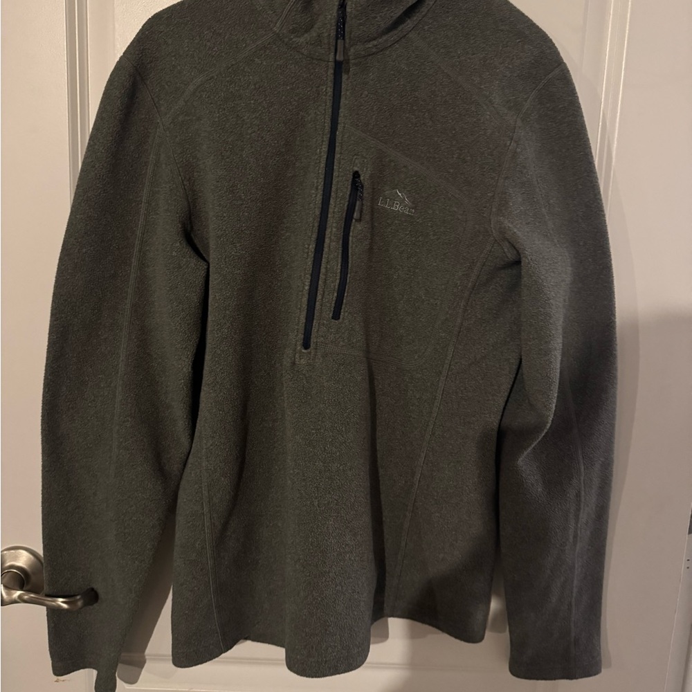 L.L. Bean Polyester Pullover in Gray